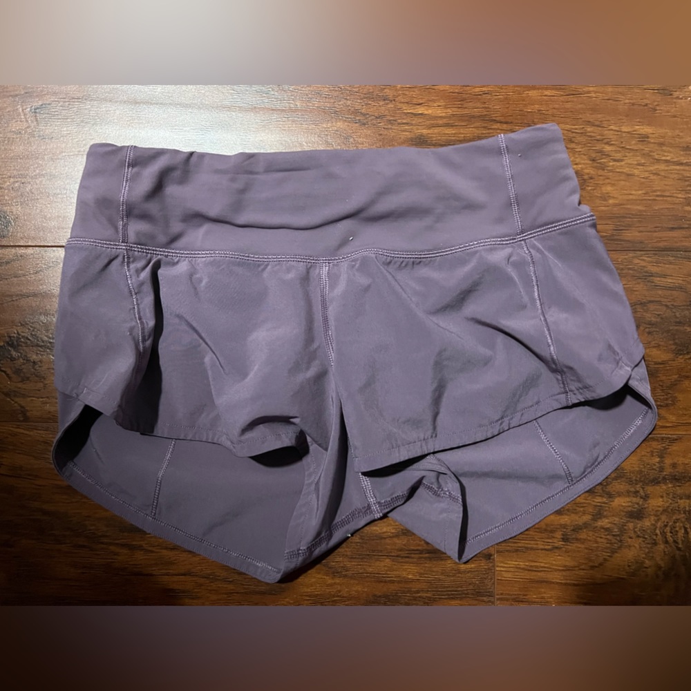 lululemon shorts in speed ups size 2, 2.5 inseam